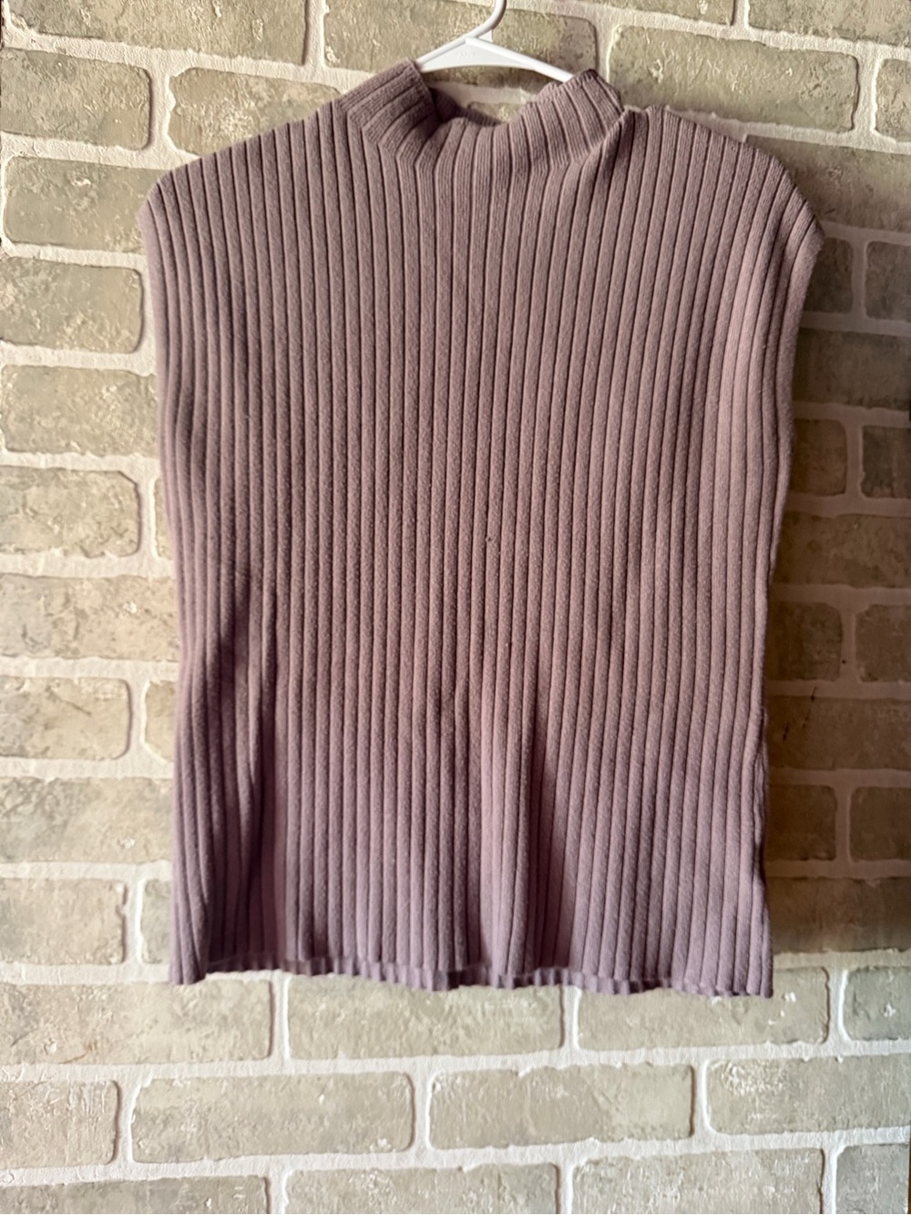 Sleeveless Ribbed Mock Neck Top - Mauve